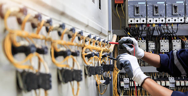 Professional Electrician technician working in Patterson, LA
